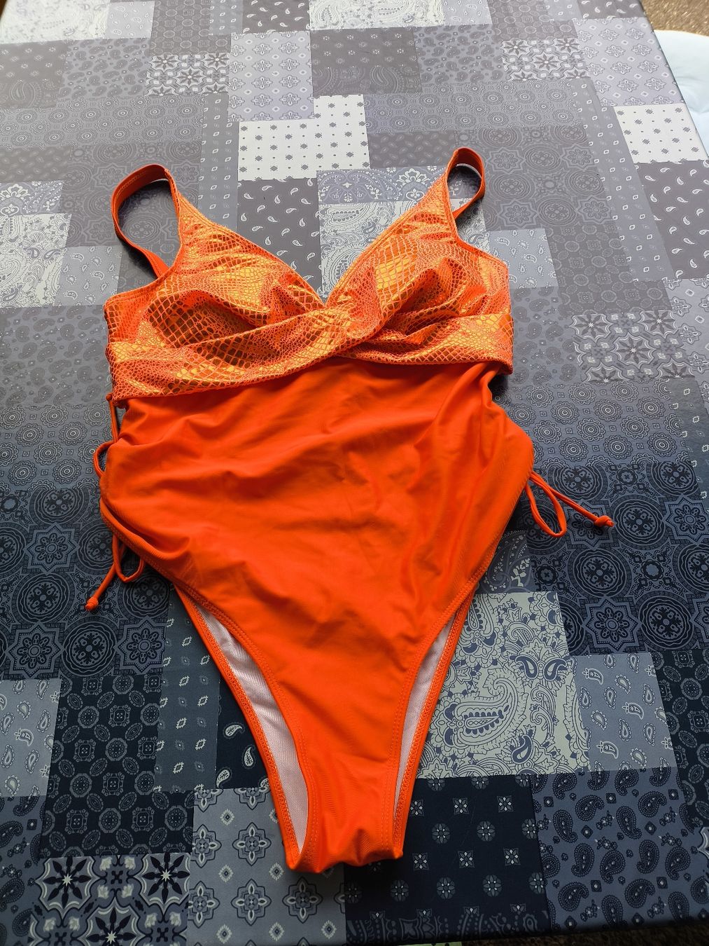 Shein Costumi da bagno & Bikini: Badekleid Gr.1XL/44/46 Shein – Nuovo (secondo la descrizione) da Burgdorf venduto da Ropajesi