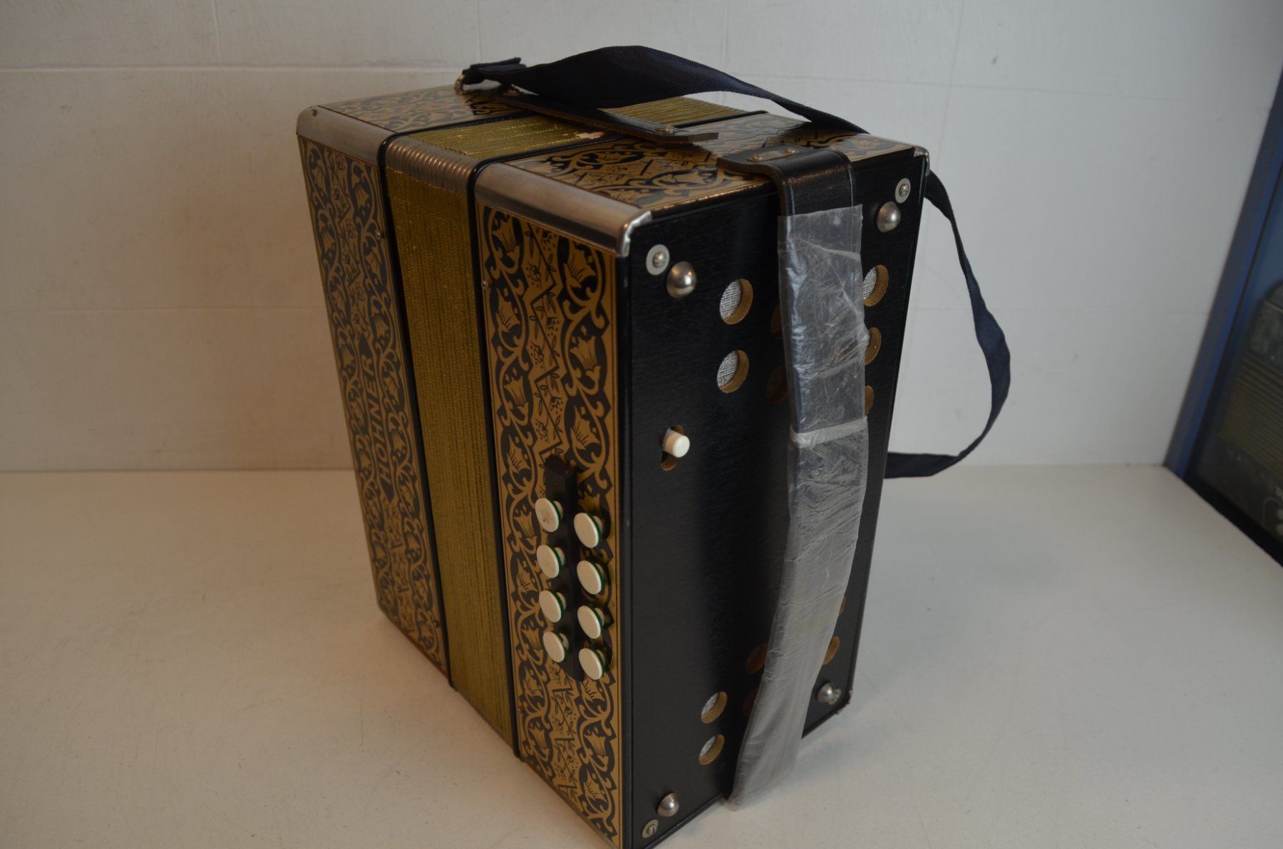 Hohner Musikinstrumente: Akkordeon diatonisch Hohner – Gebraucht aus Zürich von baumusik 8