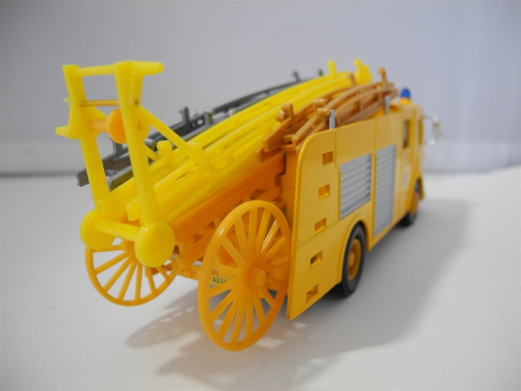 Corgi Toys Modellini d'auto: Corgi 97360 AEC Pump Escape, Nr. x33 – Nuovo e nell'imballaggio originale da Kottwil venduto da Crazyrolf 3