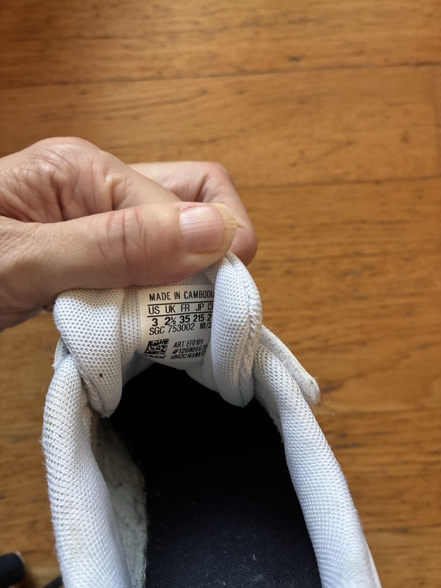 Adidas Scarpe per ragazzi: Schöne Adidas Schuhe Gr. 35 – Usato da richterswil venduto da lunamarie001 3