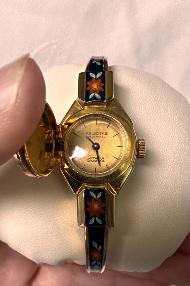 Orologi: Vintage Floral Bangle Watch - Unique and Elegant Design – Nuovo (secondo la descrizione) da Zürich venduto da 613_g8jy 1