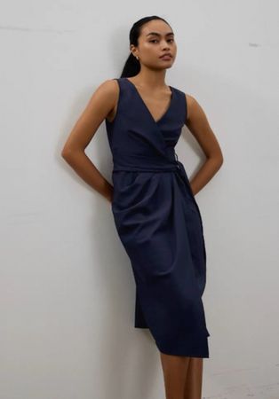 Elegantes, ärmelloses Wickelkleid in Marineblau – Größe S