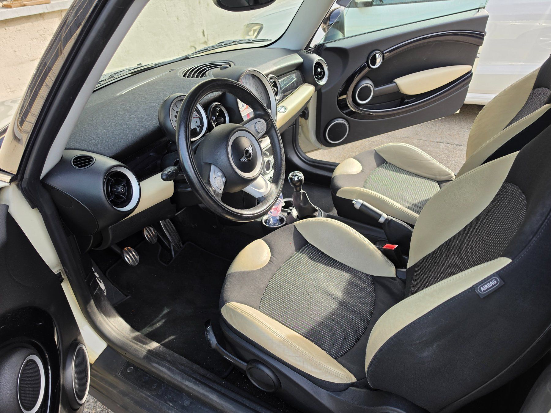 Mini Autos: Mini Cooper S – D'occasion à Basel par Aspira 6