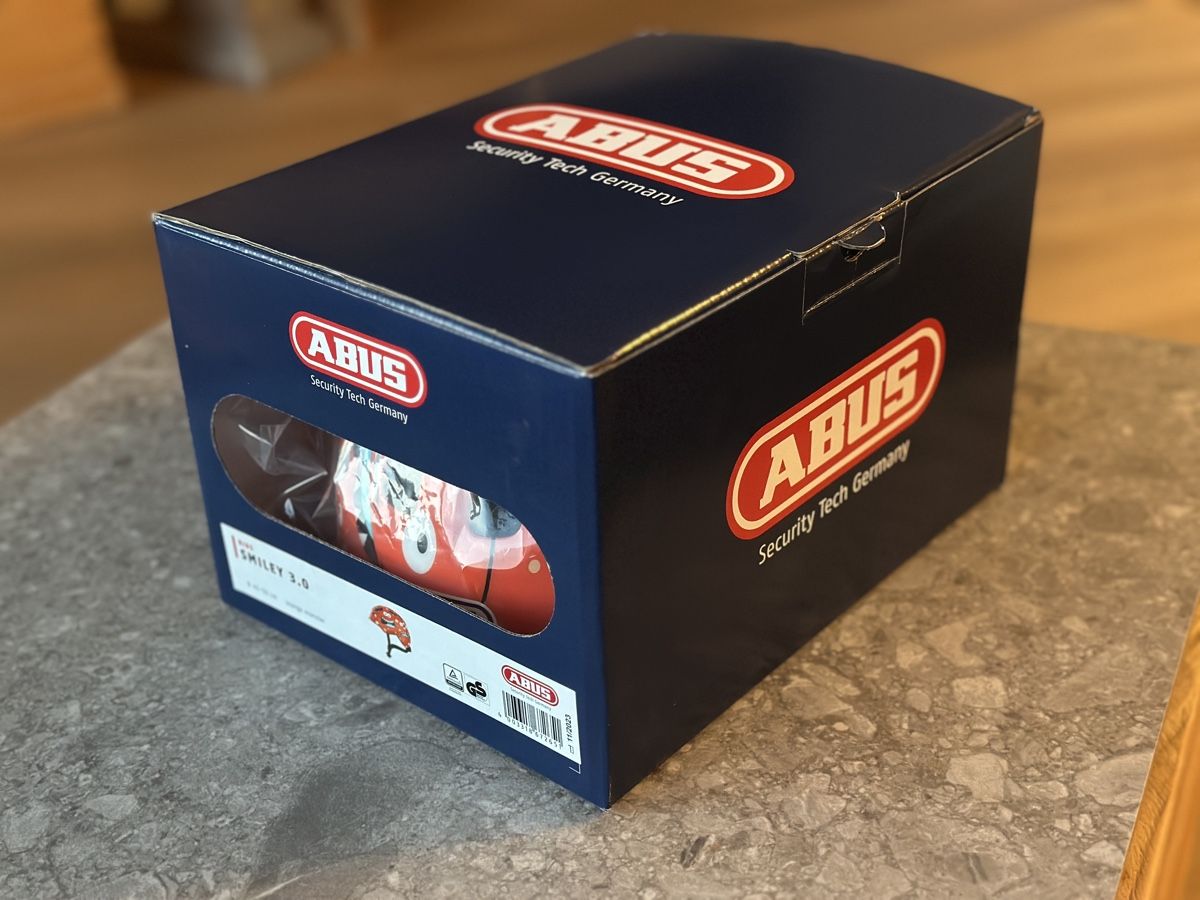 Abus Caschi: ABUS Kinderhelm Smiley 3.0 Gr. S 45-50cm NEU – Nuovo e nell'imballaggio originale da Zürich venduto da phos.arch 1