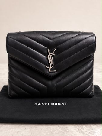 Saint Laurent Loulou Puffer Schultertasche Schwarz Leder Neu