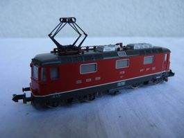 Spur N Lokomotive Re 4/4 Trix Rot