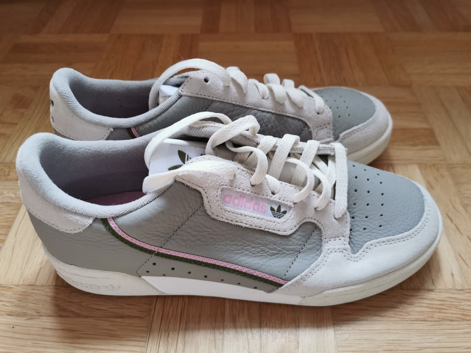 Adidas Scarpe da donna: Sneaker Adidas Gr. 40 – Usato da Stäfa venduto da flamingo_17