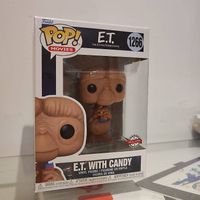 ET with Candy Funko Pop