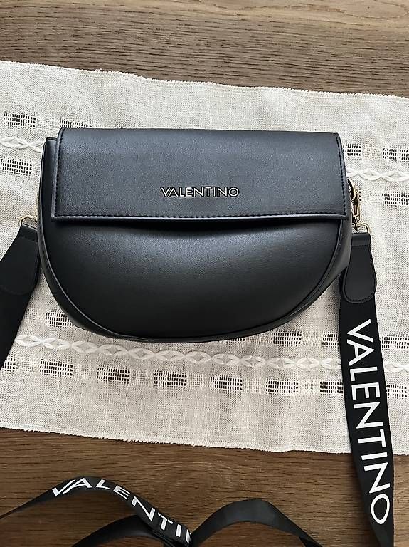 Taschen für Damen: Tasche von Valentino  – Gebraucht aus Möhlin von Cello22