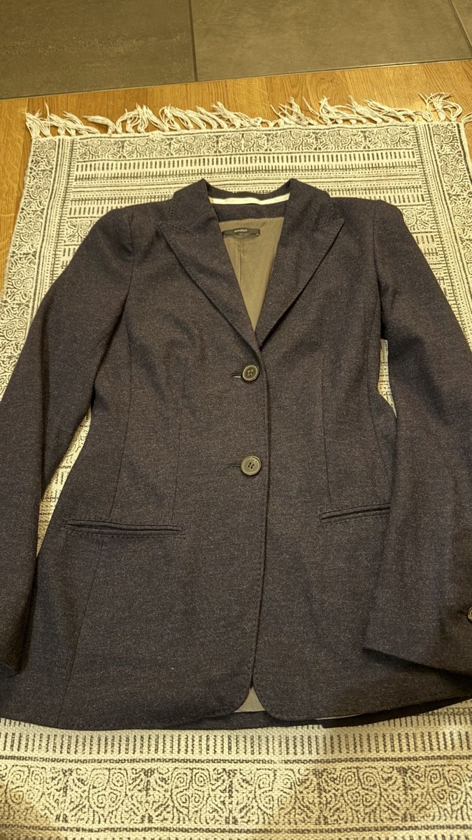 Windsor Costumes, combinaisons de sport et fonctionnelles: Bazer windsor – D'occasion à Fahrweid par Mara36 2