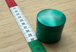 grüner Metall Grinder, green, Mühle