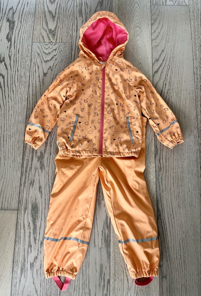 Lupilu Lotti & Set di vestiti: Orangenes Regen-Set, Größe 110/116 – Usato da Arbedo venduto da Greg2hand