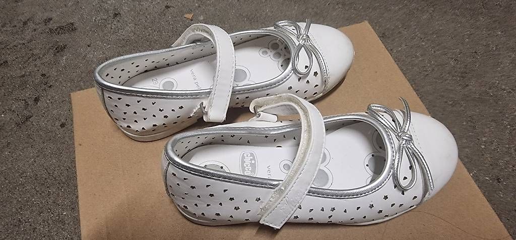 Scarpe per ragazze: Scarpe Chicco no. 29 – Usato da Massagno venduto da Ale86 1