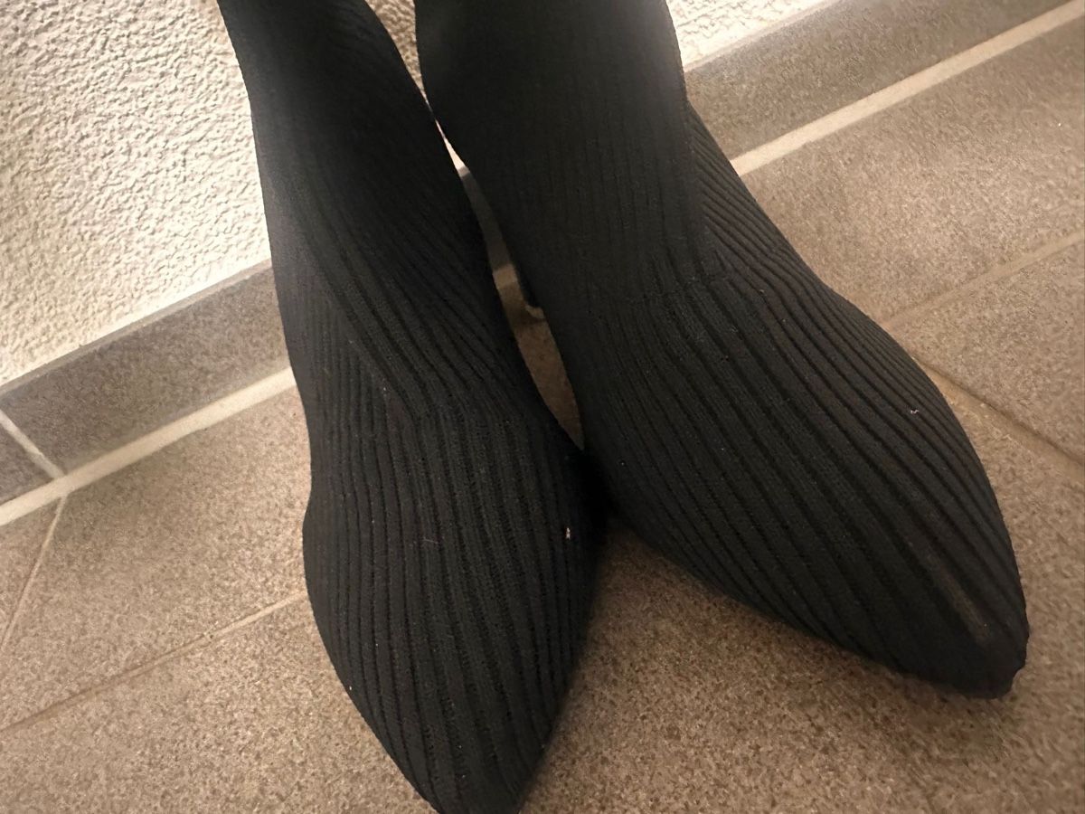 Scarpe da donna: Overknee-Stiefel, Schwarz, Gr. 39, Strass-Absat – Nuovo e nell'imballaggio originale da Winterthur venduto da ChicMarkt 4