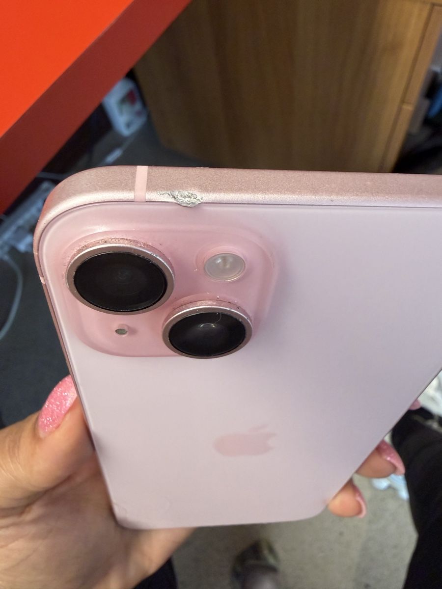 Apple Telefoni cellulari / Smartphones: Iphone 15 Plus – Usato da Dübendorf venduto da darae23 1
