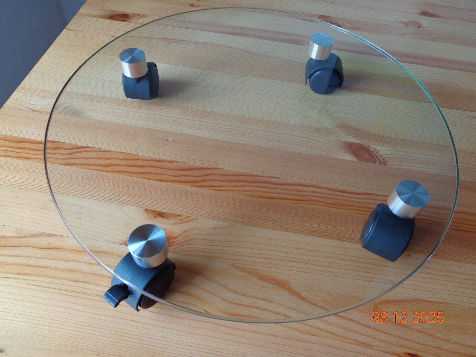 Altro per stoccaggio & trasporto: Pflanzenroller, rund, Glas mit 4 Rollen, Durchm. 40 cm – Usato da Wiesendangen venduto da Gullfoss