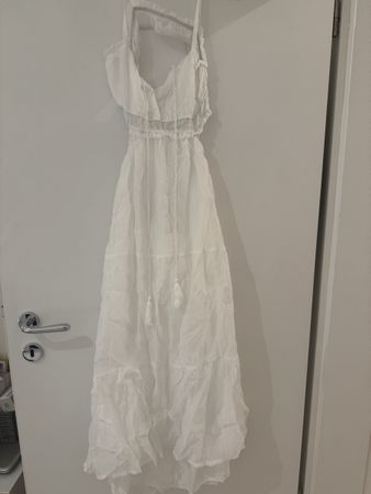 weisses langes Sommerkleid