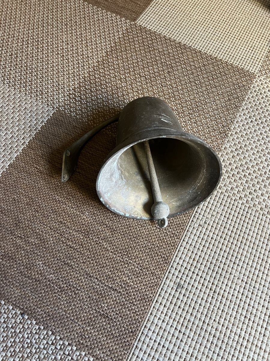 Tutte le decorazioni: Vintage 19cm diameter wall mounted brass bell – Usato da Genève venduto da Kkk137 3