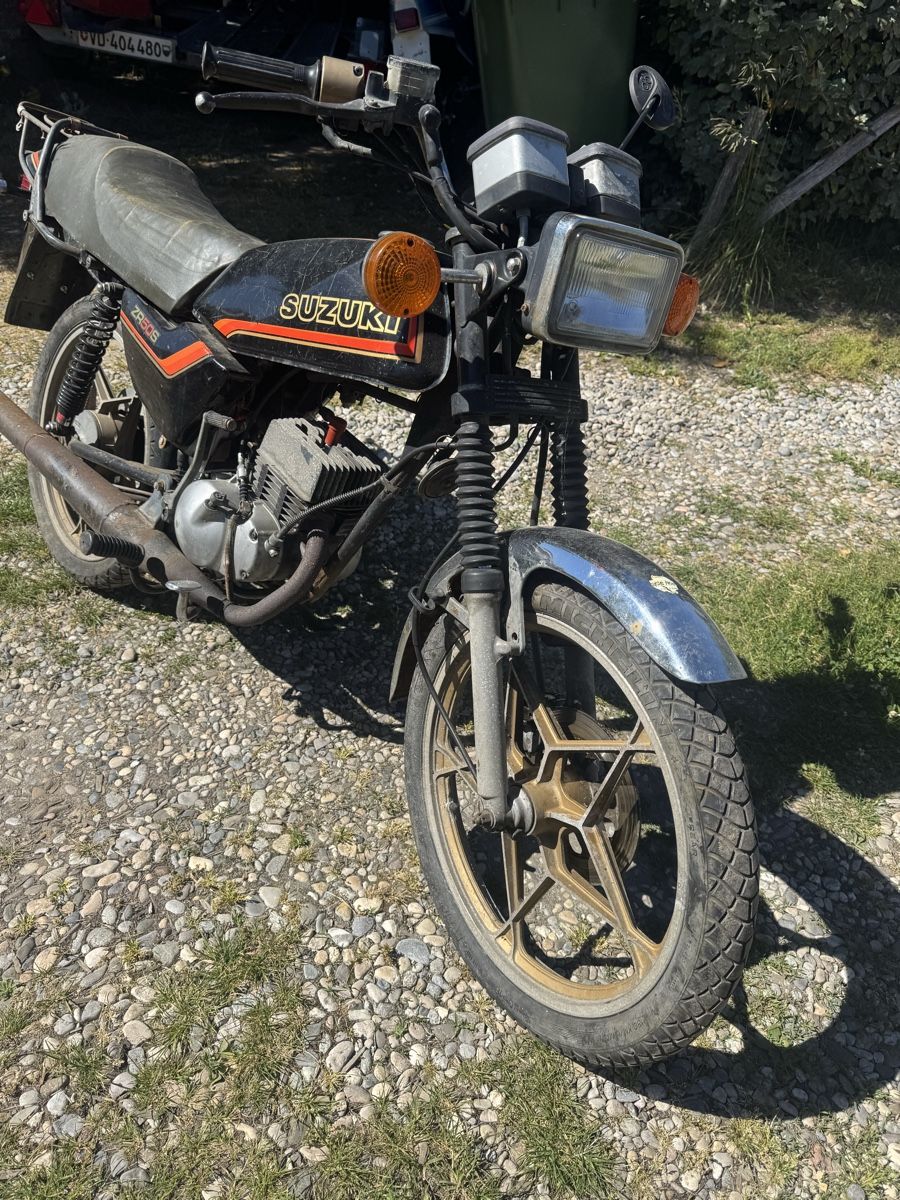 Suzuki Strada: Suzuki ZR 50 S – Usato da Yvonand venduto da Hondaaaaaaa 3