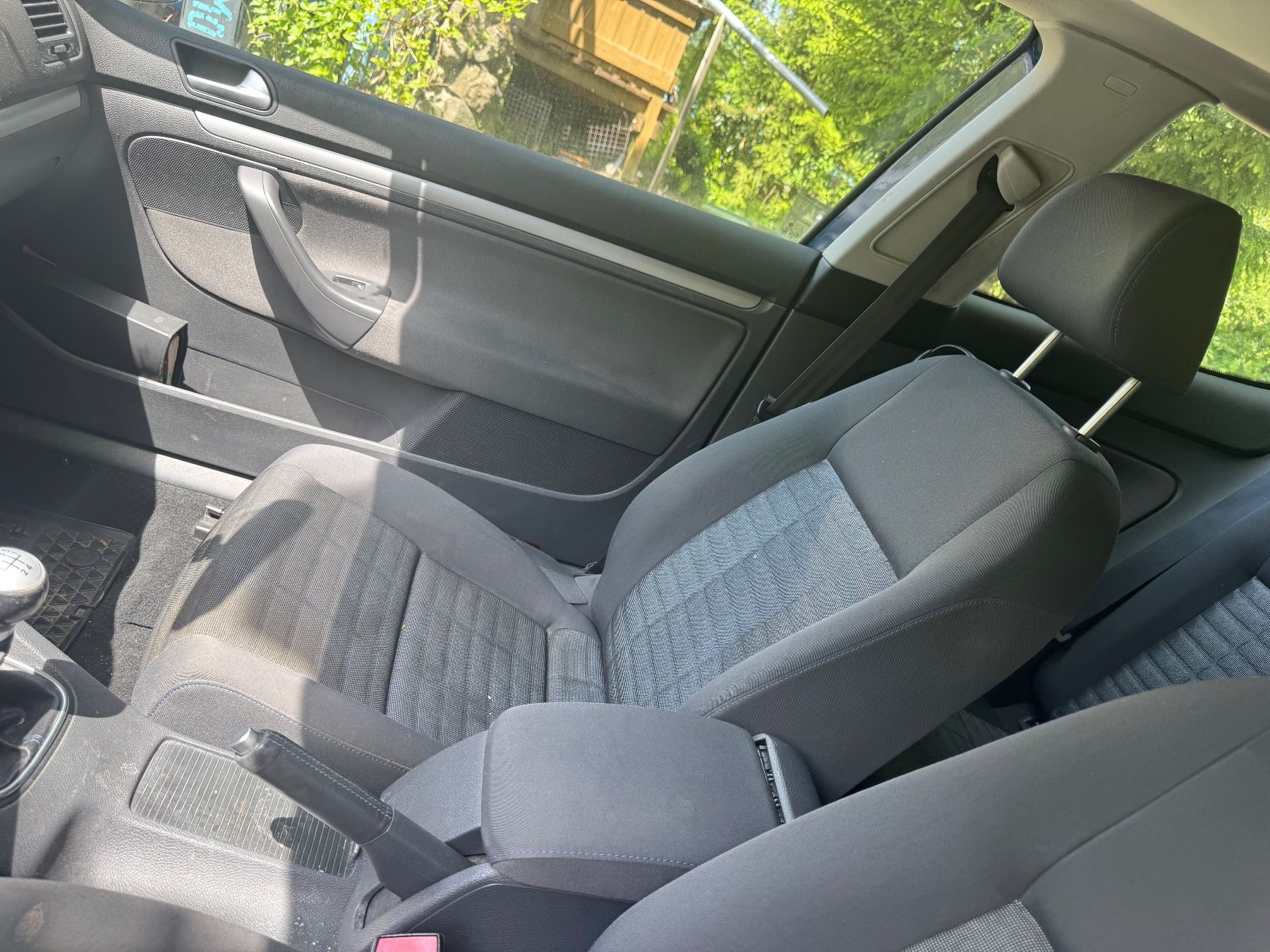 VW Automobili: VW Golf Vl Tour – Usato da Zürich venduto da Sim77 7
