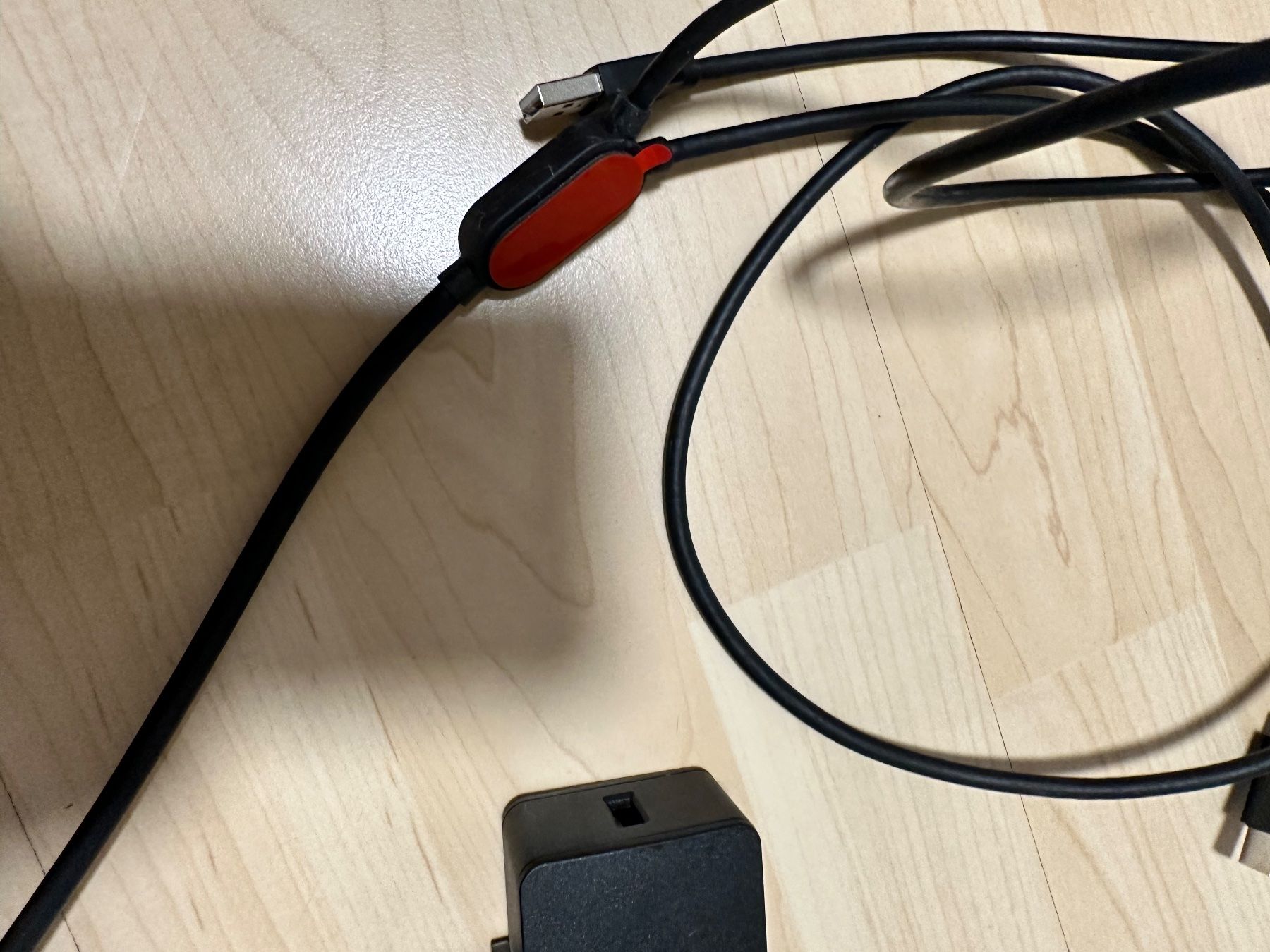 Adattatori: Airtame 2 Wireless Mirror Screen HDMI Dongle – Usato da niederhasli venduto da rami016 1