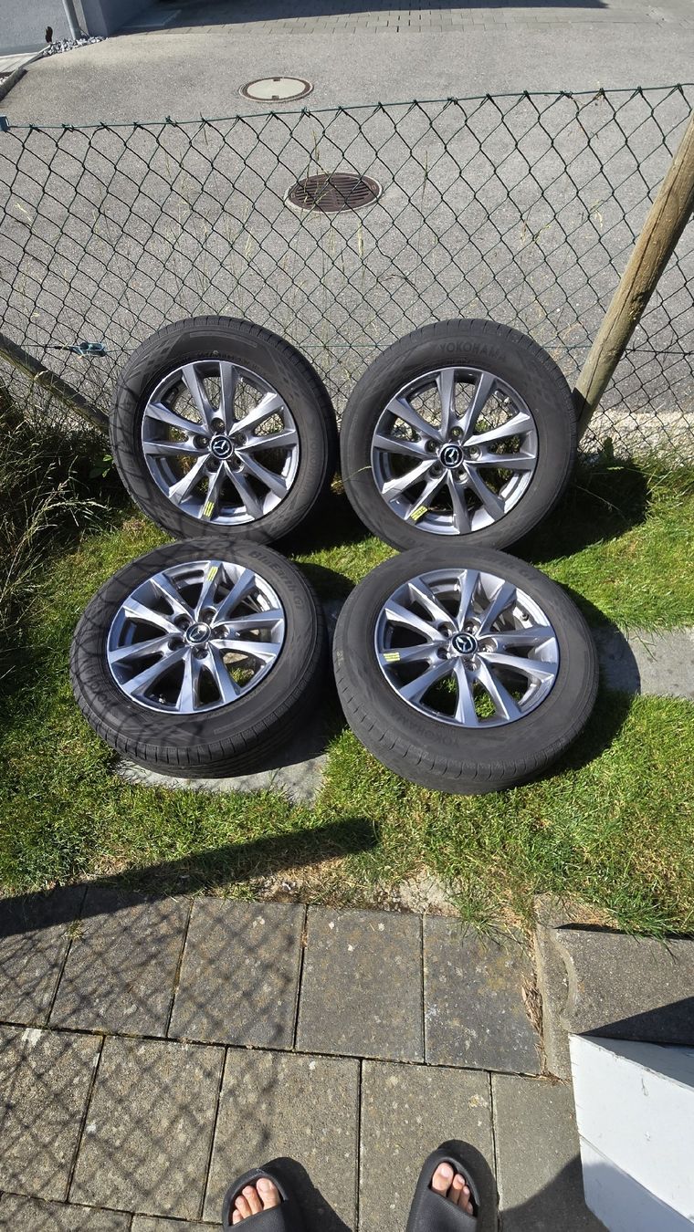 Pneus & Roues: Kompleträder Mazda – D'occasion à Oberschrot par Schaempi0