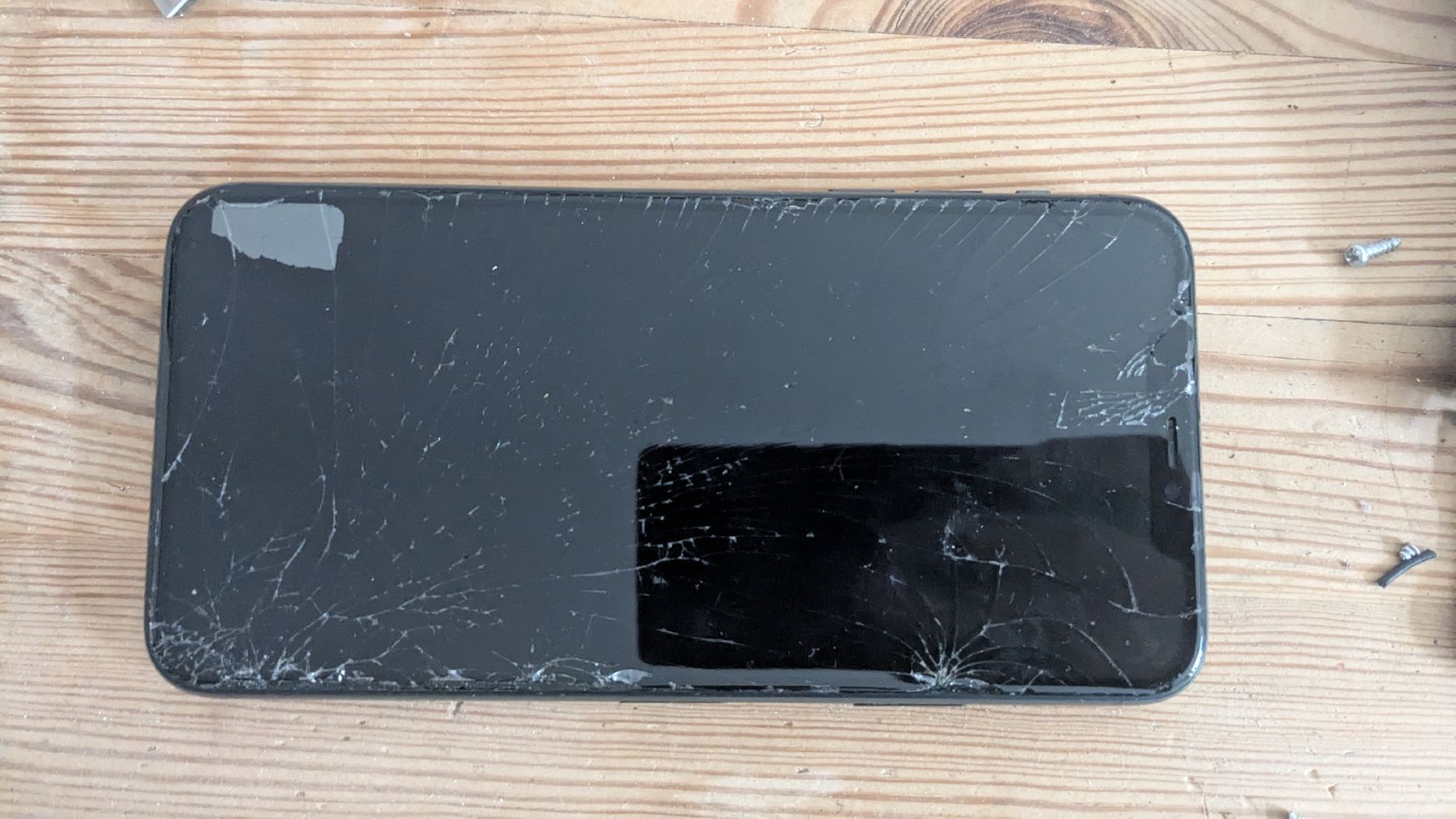 Apple Telefoni cellulari / Smartphones: iPhone 11 pro Max defekt  – Difettoso da Zürich venduto da enri23 1