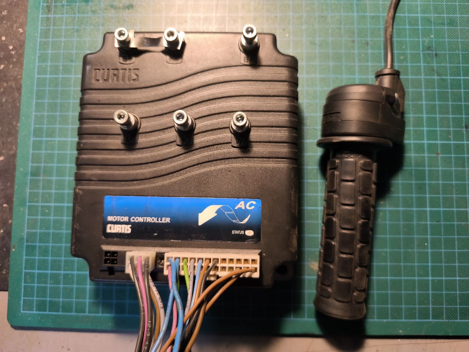 Componenti elettronici: Motorsteuerung Curtis – Difettoso da Trimbach venduto da Isae1
