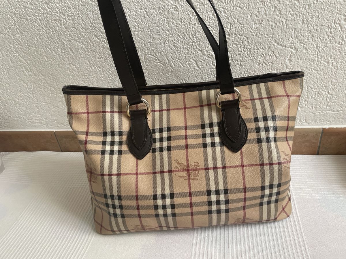 Burberry Taschen für Damen: BURBERRY bag – Gebraucht aus Bidogno von nem_pl8q