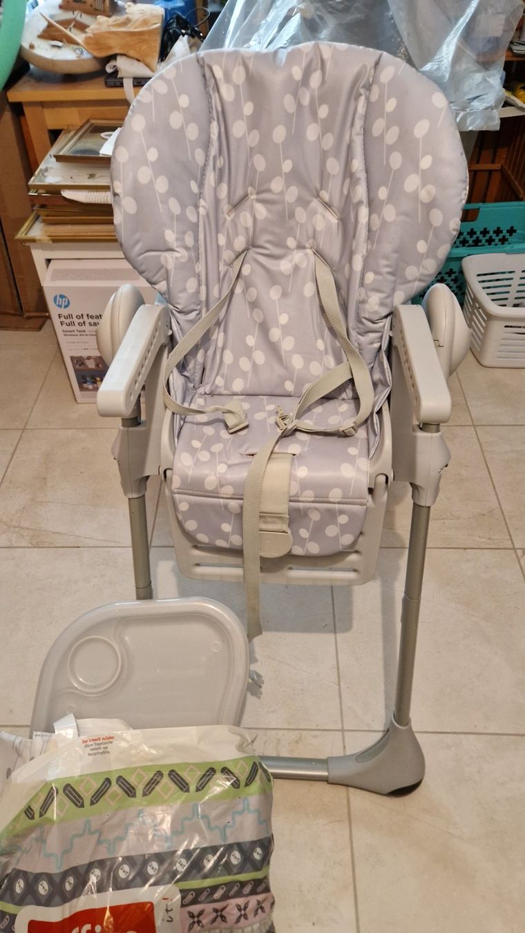 Chicco Hochstühle: Chicco Kindersitz komplett – Gebraucht aus Nunningen von Gian951 1