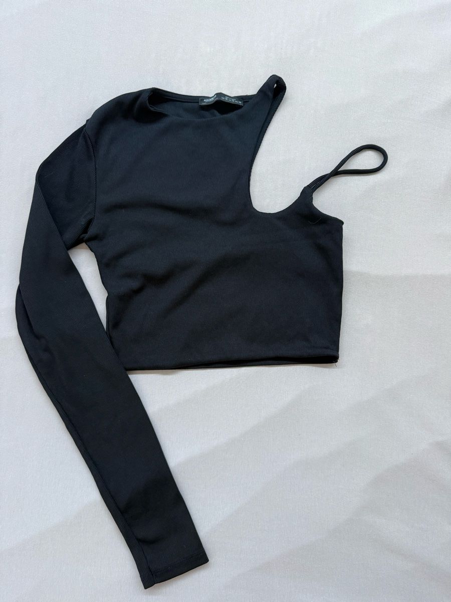 Pull&Bear Tops: Pull&Bear Haut asymétrie noir taille M neuf – Neu (gemäss Beschreibung) aus Granges VS von coraliegrd5