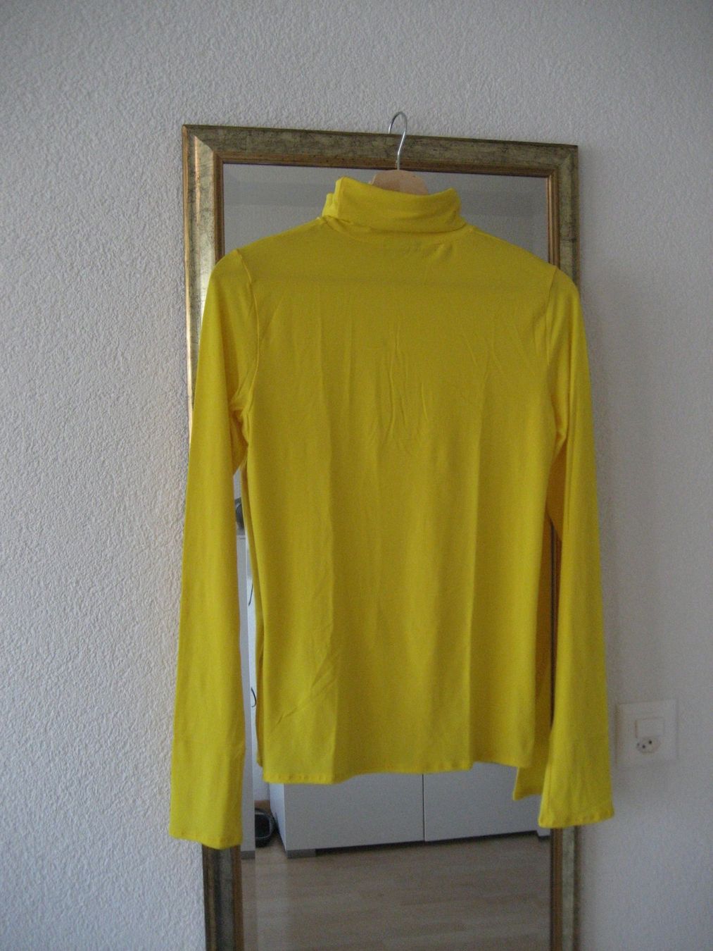 Marc Cain T-shirt: Marccain / Rollkragen - Strumphshirt – Usato da Solothurn venduto da WiSte2026 1