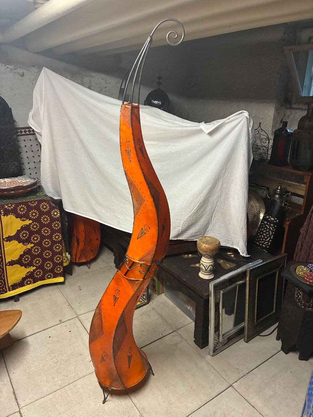 Lampade: Hennalampe orange gross aus Marokko – Usato da Zürich venduto da thetschi