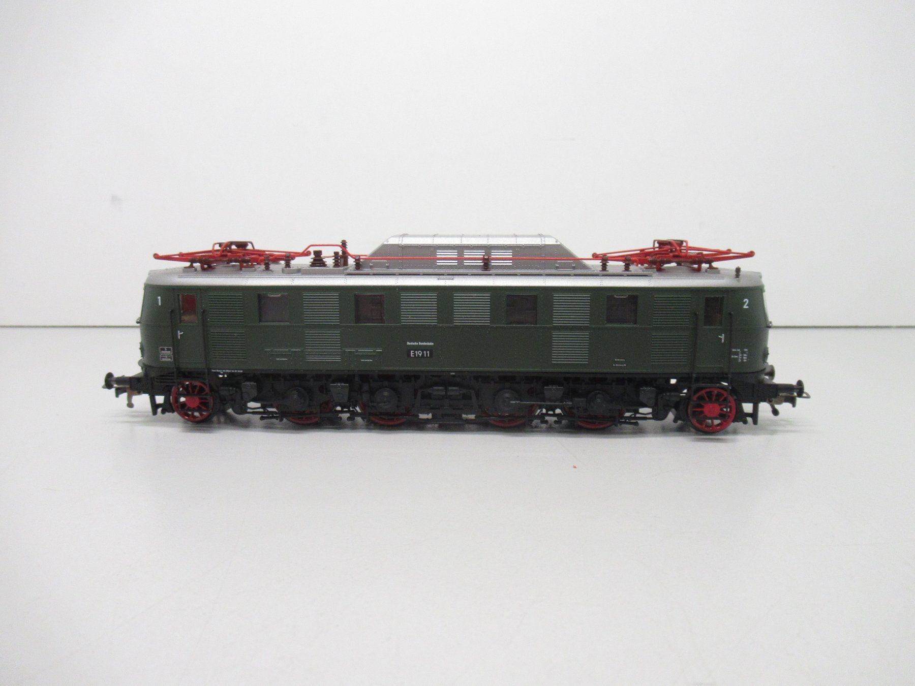 Fleischmann Trains électriques: Fleischmann 1319 E-Lok BR E 19 der DBB Digital RailCom AC H0 – D'occasion à Basel par mhmarken 1