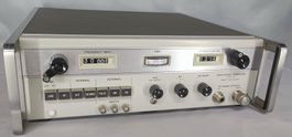 Hewlett Packard 8616A Signal Generator 1.8-4.5 GHz