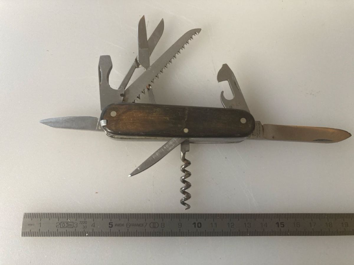 Victorinox Couteaux de poche: Sackmesser – D'occasion à Krauchthal par colligio 2