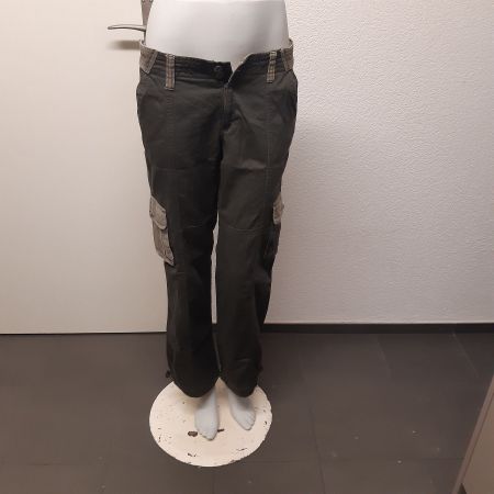 Khakifarbene Cargo-Hose, vielseitig, Gr. 36, Top Zustand!