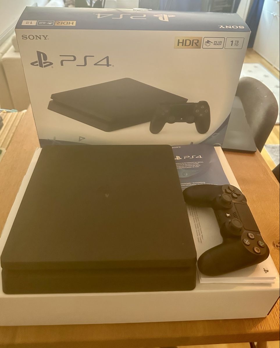 Sony Spiele: PS4 – Neu (gemäss Beschreibung) aus Basel von VanBuyer2010