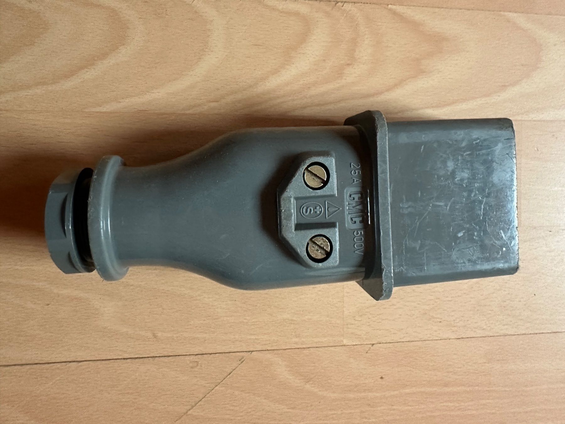Spine: J 25/4 Polig Stecker CMC – Usato da Huttwil venduto da Bolpa 3