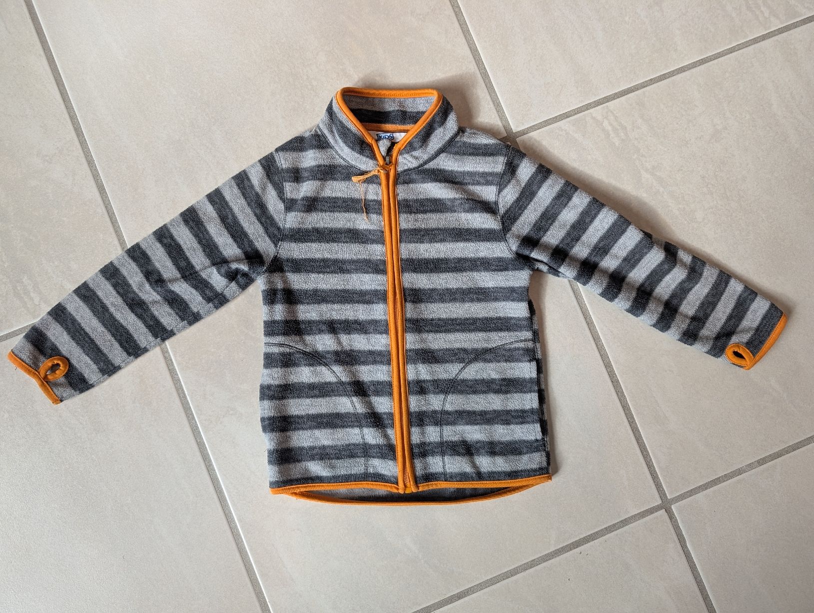 Vestes & Manteaux: Fleecejacke Grösse 104 – D'occasion à Wald ZH par andy_ch01
