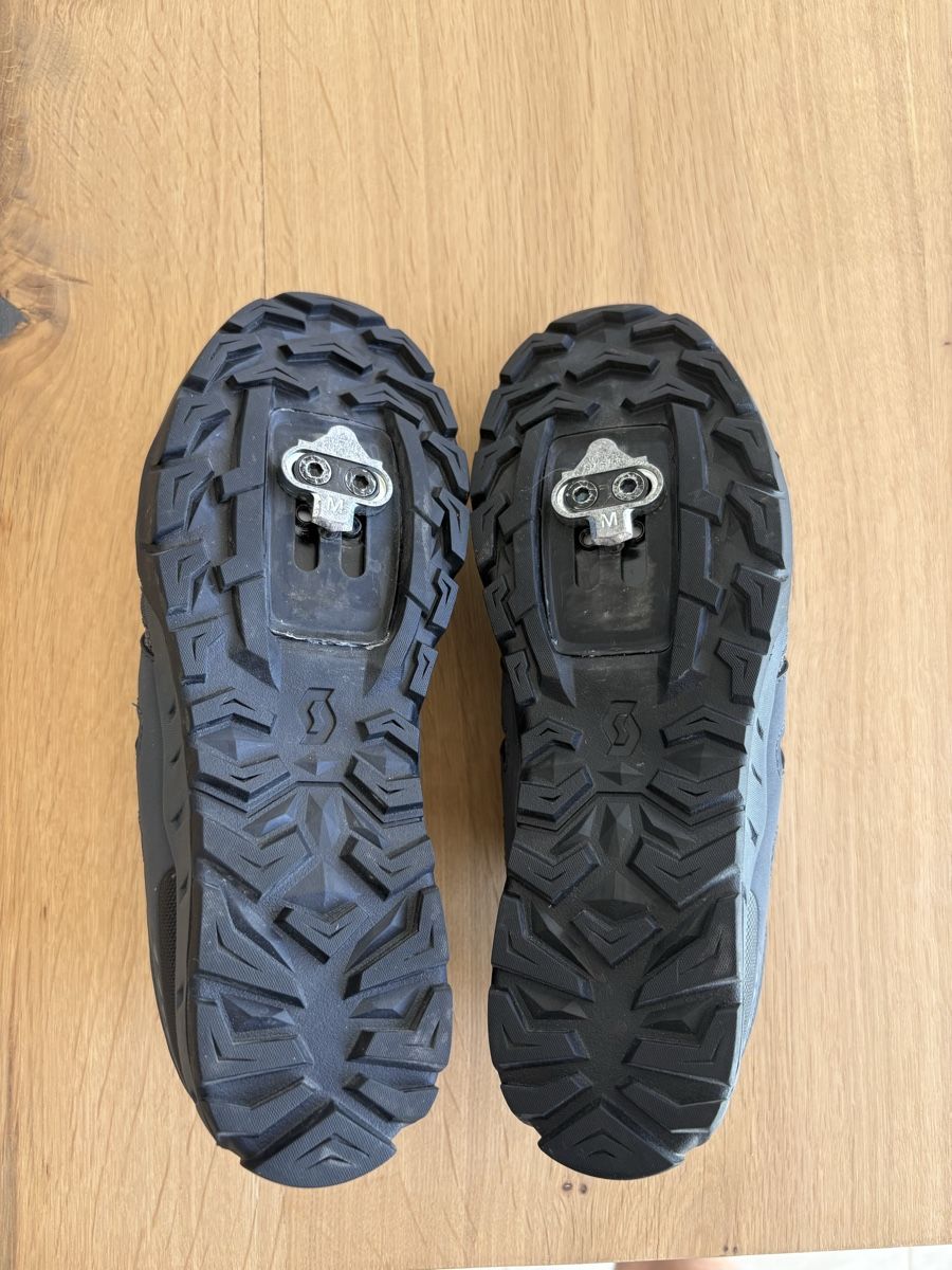 Scott Scarpe da uomo: Chaussures de vélo Scott gris système Boa taille 40 – Nuovo (secondo la descrizione) da Conthey venduto da ale_fwf2 1