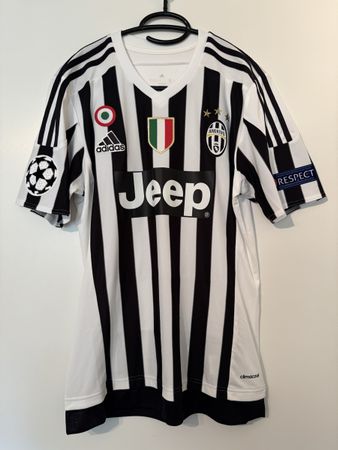 Juventus Fussballtrikot Grösse S neu mit Etikett