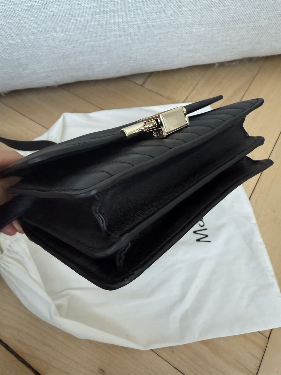 Massimo Dutti Borse da donna: Kleine Ledertasche von Massimo Dutti – Usato da Zürich venduto da Andaluca 6