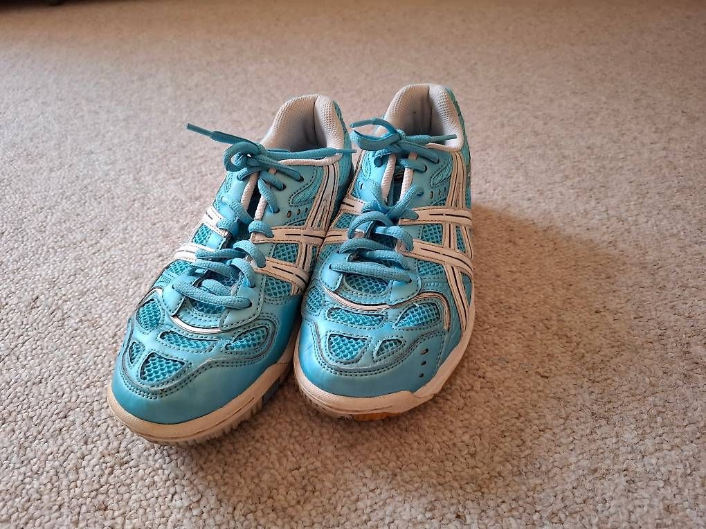 Scarpe da donna: Turnschuhe Oasis Gr.37 – Usato da Halten venduto da Mutzji 1