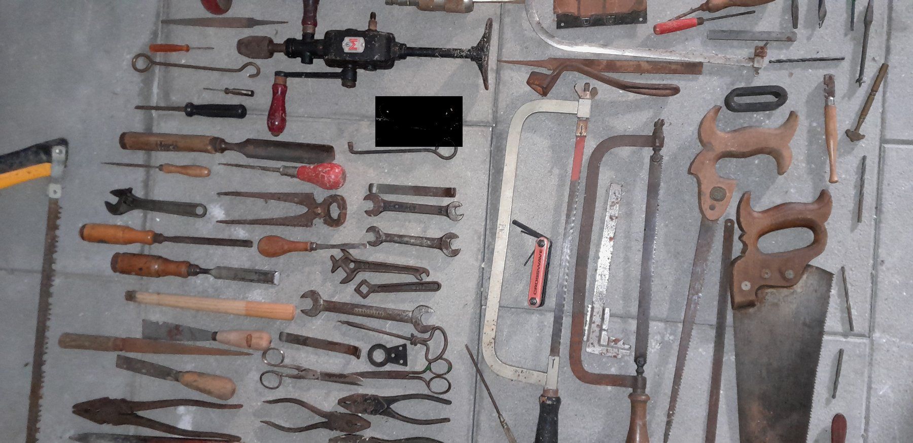 Alle Werkzeuge: Altes Werkzeug – Gebraucht aus Liesberg von Ragged 6