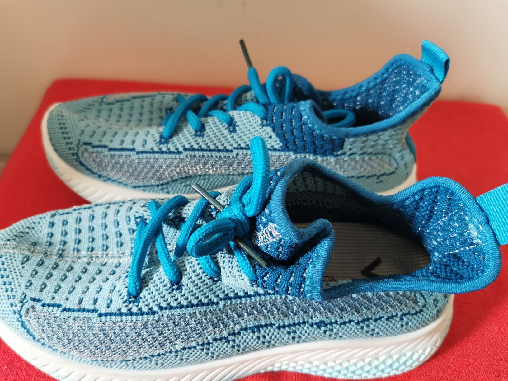 Scarpe da uomo: Unisex Schuhe Gr 35 – Nuovo e nell'imballaggio originale da Schlieren venduto da vlalif 4
