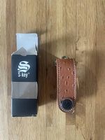 Porte clés S-Key en cuir, neuf 