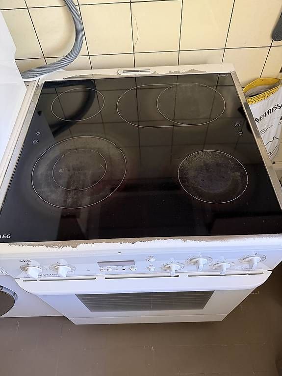 Cucine: Cuisinière AEG Competence - à donner – Usato da Lausanne venduto da sdvevrina 1