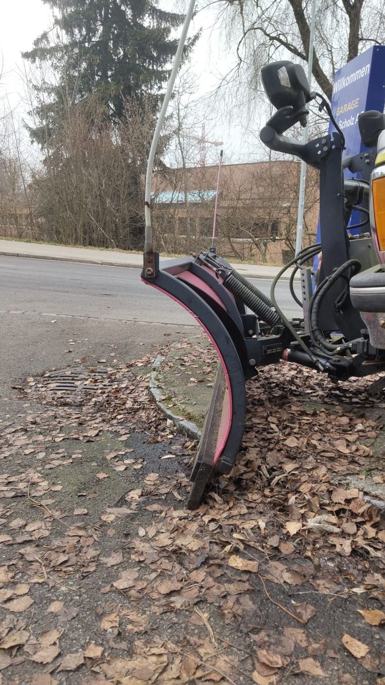 Chevrolet Automobili: Schneepflug mit Fahrzeug – Difettoso da Gossau SG venduto da sms-swisslady 6