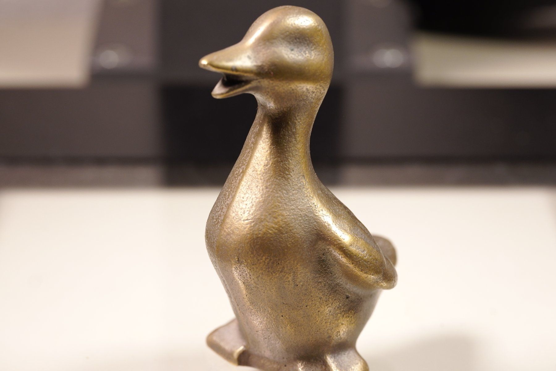 Bag Turgi Statuette: BAG Turgi Messing Ente – Usato da Wikon venduto da digital4you